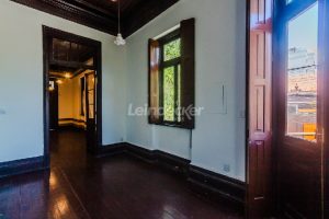Casa Comercial para alugar com 330m², 2 vagas no bairro Cidade Baixa em Porto Alegre - Foto 15