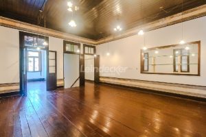 Casa Comercial para alugar com 330m², 2 vagas no bairro Cidade Baixa em Porto Alegre - Foto 19