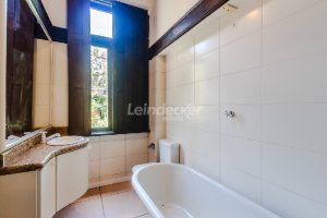 Casa Comercial para alugar com 330m², 2 vagas no bairro Cidade Baixa em Porto Alegre - Foto 20