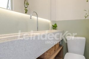 Cobertura para alugar com 150m², 4 dormitórios, 2 vagas no bairro Mont'serrat em Porto Alegre - Foto 32