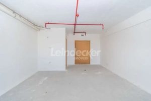 Sala para alugar com 80m², 1 vaga no bairro Santana em Porto Alegre - Foto 6
