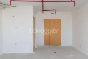 Sala para alugar com 80m², 1 vaga no bairro Santana em Porto Alegre - Foto 8