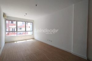 Apartamento para alugar com 35m², 1 dormitório no bairro Centro em Porto Alegre - Foto 2