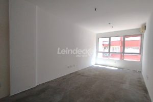 Apartamento para alugar com 35m², 1 dormitório no bairro Centro em Porto Alegre - Foto 4