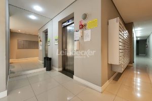Apartamento para alugar com 50m², 3 dormitórios, 1 vaga no bairro Humaitá em Porto Alegre - Foto 14