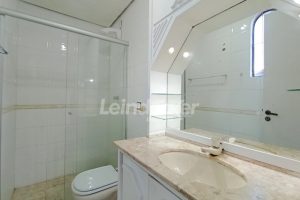 Cobertura para alugar com 150m², 3 dormitórios, 2 vagas no bairro Petrópolis em Porto Alegre - Foto 49