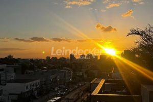 Cobertura para alugar com 145m², 3 dormitórios no bairro Vila Jardim em Porto Alegre - Foto 30