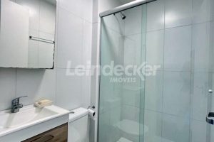 Apartamento para alugar com 54m², 2 dormitórios, 1 vaga no bairro Floresta em Porto Alegre - Foto 12