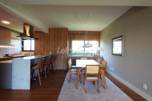 Apartamento para alugar com 154m², 3 dormitórios, 2 vagas no bairro Três Figueiras em Porto Alegre - Foto 16