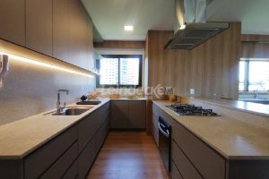 Apartamento para alugar com 154m², 3 dormitórios, 2 vagas no bairro Três Figueiras em Porto Alegre - Foto 19