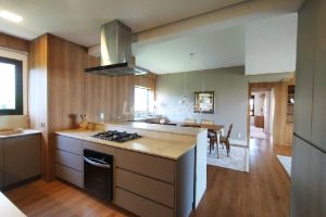 Apartamento para alugar com 154m², 3 dormitórios, 2 vagas no bairro Três Figueiras em Porto Alegre - Foto 23