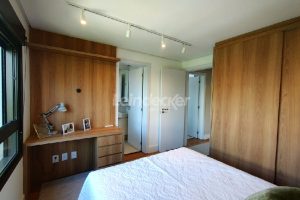 Apartamento para alugar com 154m², 3 dormitórios, 2 vagas no bairro Três Figueiras em Porto Alegre - Foto 36