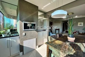 Apartamento para alugar com 99m², 3 dormitórios, 2 vagas no bairro Vila Ipiranga em Porto Alegre - Foto 3