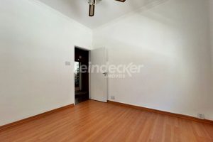 Casa para alugar com 156m², 3 dormitórios, 2 vagas no bairro Rio Branco em Porto Alegre - Foto 7