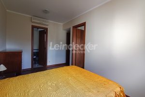 Apartamento para alugar com 72m², 2 dormitórios, 2 vagas no bairro Higienópolis em Porto Alegre - Foto 13