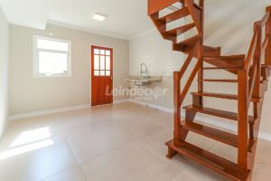 Casa para alugar com 103m², 2 dormitórios, 1 vaga no bairro Camaqua em Porto Alegre - Foto 10