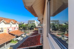 Casa para alugar com 103m², 2 dormitórios, 1 vaga no bairro Camaqua em Porto Alegre - Foto 41