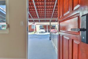 Casa para alugar com 103m², 2 dormitórios, 1 vaga no bairro Camaqua em Porto Alegre - Foto 42