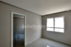 Apartamento para alugar com 40m², 1 dormitório, 1 vaga no bairro Passo d'Areia em Porto Alegre - Foto 2
