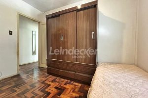 Apartamento para alugar com 106m², 4 dormitórios no bairro Menino Deus em Porto Alegre - Foto 11