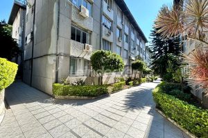 Apartamento para alugar com 106m², 4 dormitórios no bairro Menino Deus em Porto Alegre - Foto 17