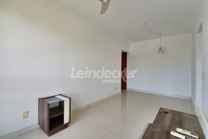 Apartamento para alugar com 58m², 2 dormitórios, 2 vagas no bairro Partenon em Porto Alegre - Foto 3