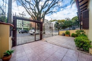 Casa para alugar com 200m², 3 dormitórios, 3 vagas no bairro Auxiliadora em Porto Alegre - Foto 3