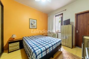 Casa para alugar com 200m², 3 dormitórios, 3 vagas no bairro Auxiliadora em Porto Alegre - Foto 9