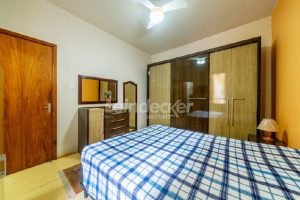 Casa para alugar com 200m², 3 dormitórios, 3 vagas no bairro Auxiliadora em Porto Alegre - Foto 10