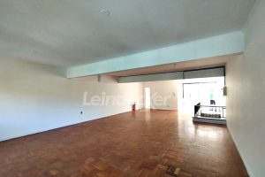 Sala para alugar com 110m² no bairro Floresta em Porto Alegre - Foto 2