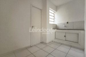 Apartamento para alugar com 74m², 2 dormitórios no bairro Santana em Porto Alegre - Foto 4