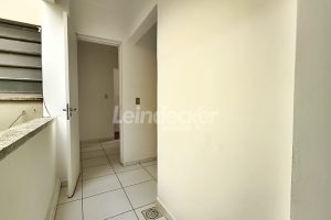 Apartamento para alugar com 74m², 2 dormitórios no bairro Santana em Porto Alegre - Foto 6