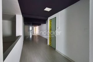 Loja para alugar com 430m², 1 vaga no bairro Floresta em Porto Alegre - Foto 11