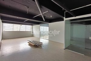 Loja para alugar com 430m², 1 vaga no bairro Floresta em Porto Alegre - Foto 14