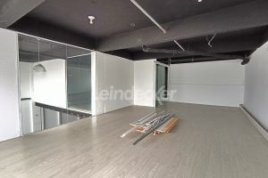 Loja para alugar com 430m², 1 vaga no bairro Floresta em Porto Alegre - Foto 15