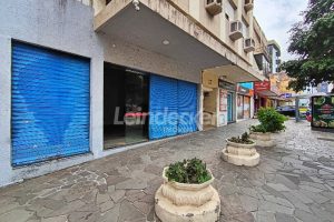 Loja para alugar com 430m², 1 vaga no bairro Floresta em Porto Alegre - Foto 17