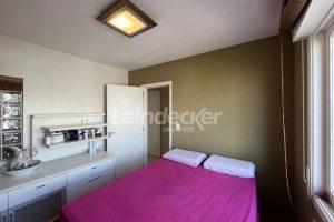 Apartamento para alugar com 87m², 3 dormitórios, 2 vagas no bairro Floresta em Porto Alegre - Foto 9