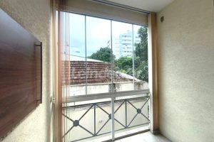 Apartamento para alugar com 60m², 2 dormitórios, 1 vaga no bairro Santana em Porto Alegre - Foto 3