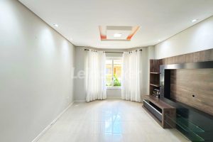 Casa em Condomínio para alugar com 192m², 4 dormitórios, 2 vagas no bairro Sarandi em Porto Alegre - Foto 3