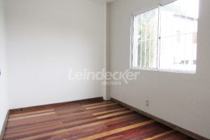 Apartamento para alugar com 100m², 3 dormitórios, 1 vaga no bairro Santa Tereza em Porto Alegre - Foto 2