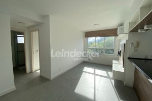 Apartamento para alugar com 55m², 3 dormitórios, 1 vaga no bairro Jardim Carvalho em Porto Alegre - Foto 2