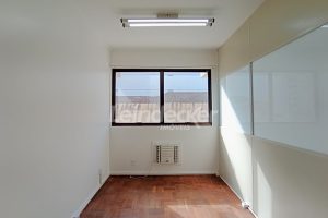 Sala para alugar com 42m² no bairro Centro em Porto Alegre - Foto 1