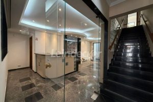 Prédio para alugar com 500m², 2 vagas no bairro São Geraldo em Porto Alegre - Foto 6