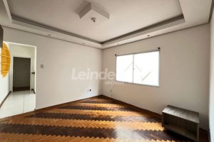 Apartamento para alugar com 100m², 3 dormitórios no bairro Moinhos de Vento em Porto Alegre - Foto 1