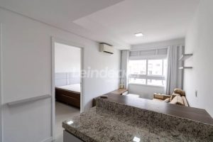 Apartamento para alugar com 31m², 1 dormitório, 1 vaga no bairro Cidade Baixa em Porto Alegre - Foto 2