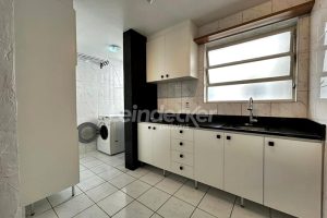 Apartamento para alugar com 84m², 3 dormitórios, 1 vaga no bairro Menino Deus em Porto Alegre - Foto 4