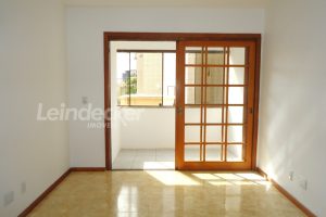 Apartamento para alugar com 69m², 2 dormitórios, 1 vaga no bairro Jardim Planalto em Porto Alegre - Foto 2