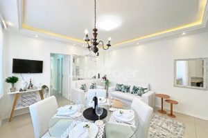 Apartamento para alugar com 108m², 3 dormitórios, 1 vaga no bairro Centro em Porto Alegre - Foto 2