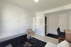 Apartamento para alugar com 60m², 1 dormitório, 1 vaga no bairro Central Parque em Porto Alegre - Foto 2