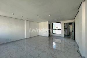 Sala para alugar com 45m² no bairro Centro em Porto Alegre - Foto 2